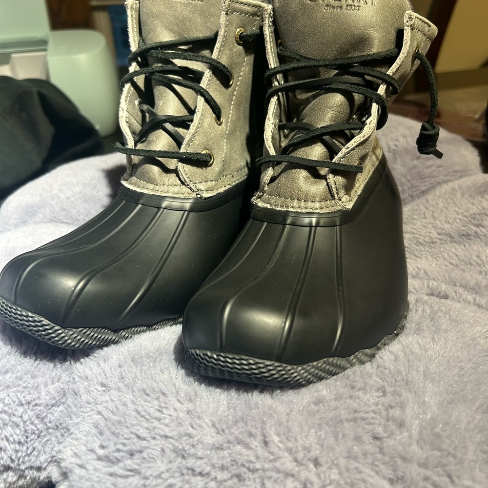 Sperry Saltwater Duck Boot Gray/Black Size 8.5M